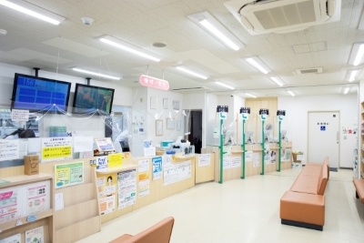 スミレ薬局院内