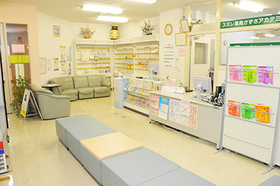 スミレ薬局かずさアカデミア店　院内